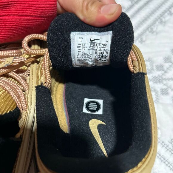 Nike Air Max 97 Gold Bullet 2022 Size 6Y Metallic Gold Red Swoosh - Picture 3 of 13